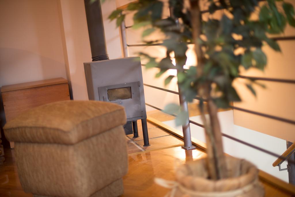 Apartment Oreskovic Оточац Экстерьер фото