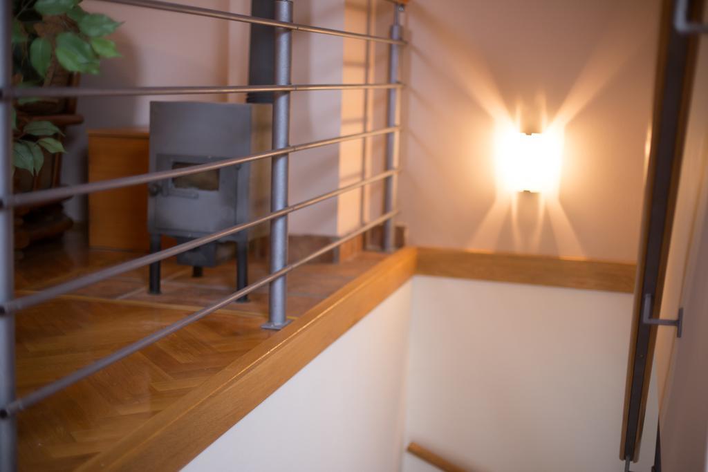 Apartment Oreskovic Оточац Экстерьер фото
